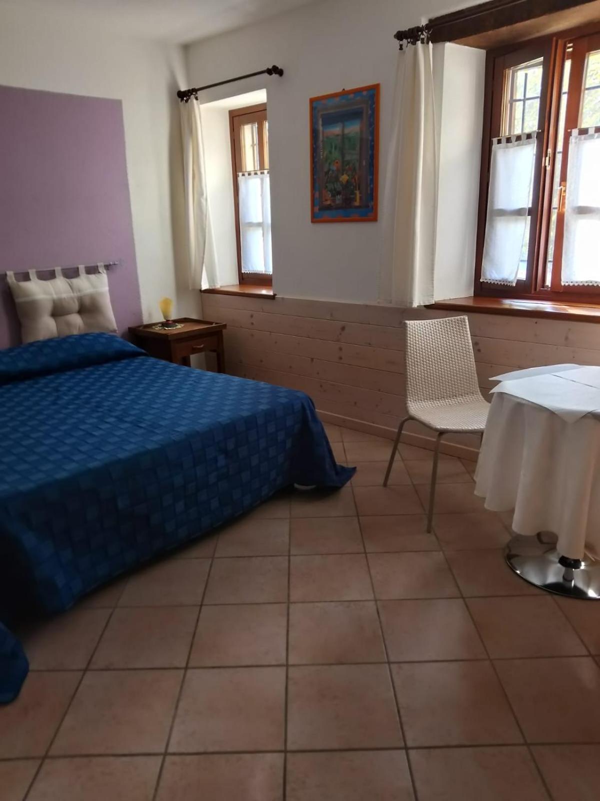 Agriturismo Affittacamere Barbarossa Dogliani Exteriör bild
